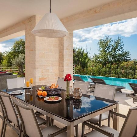 Villa Blanche By Ilc Brtonigla Exterior photo