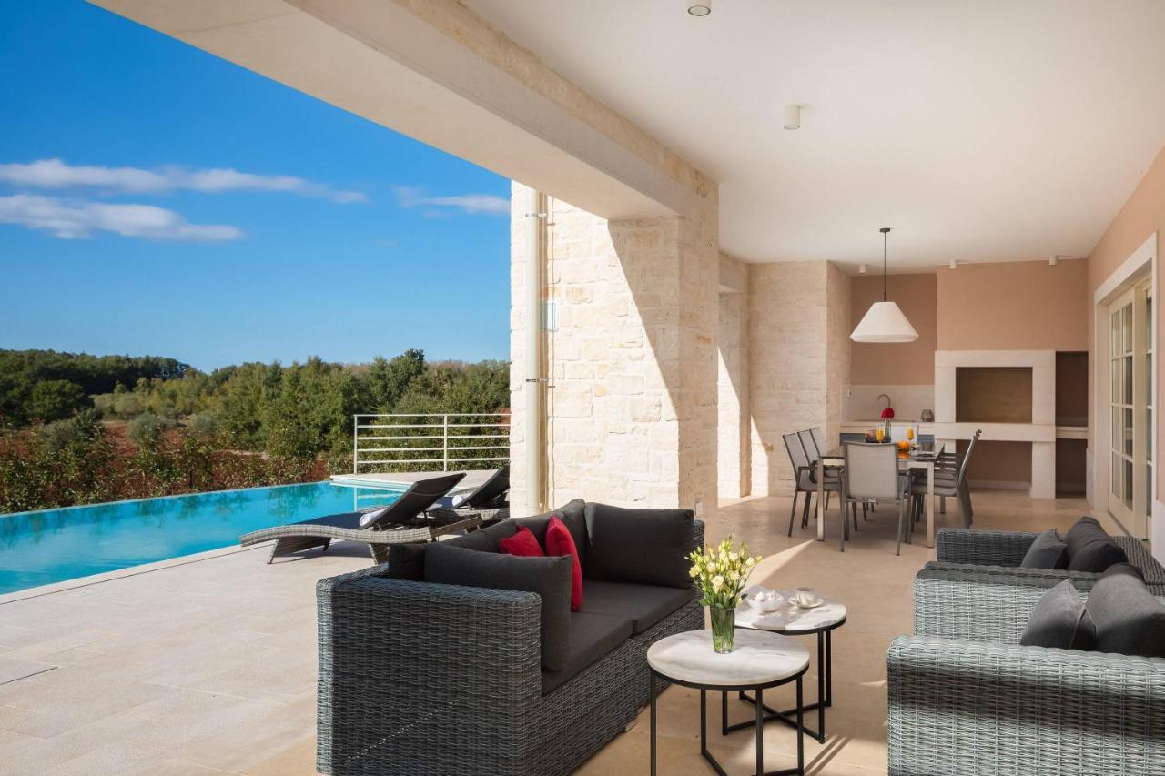 Villa Blanche By Ilc Brtonigla Exterior photo